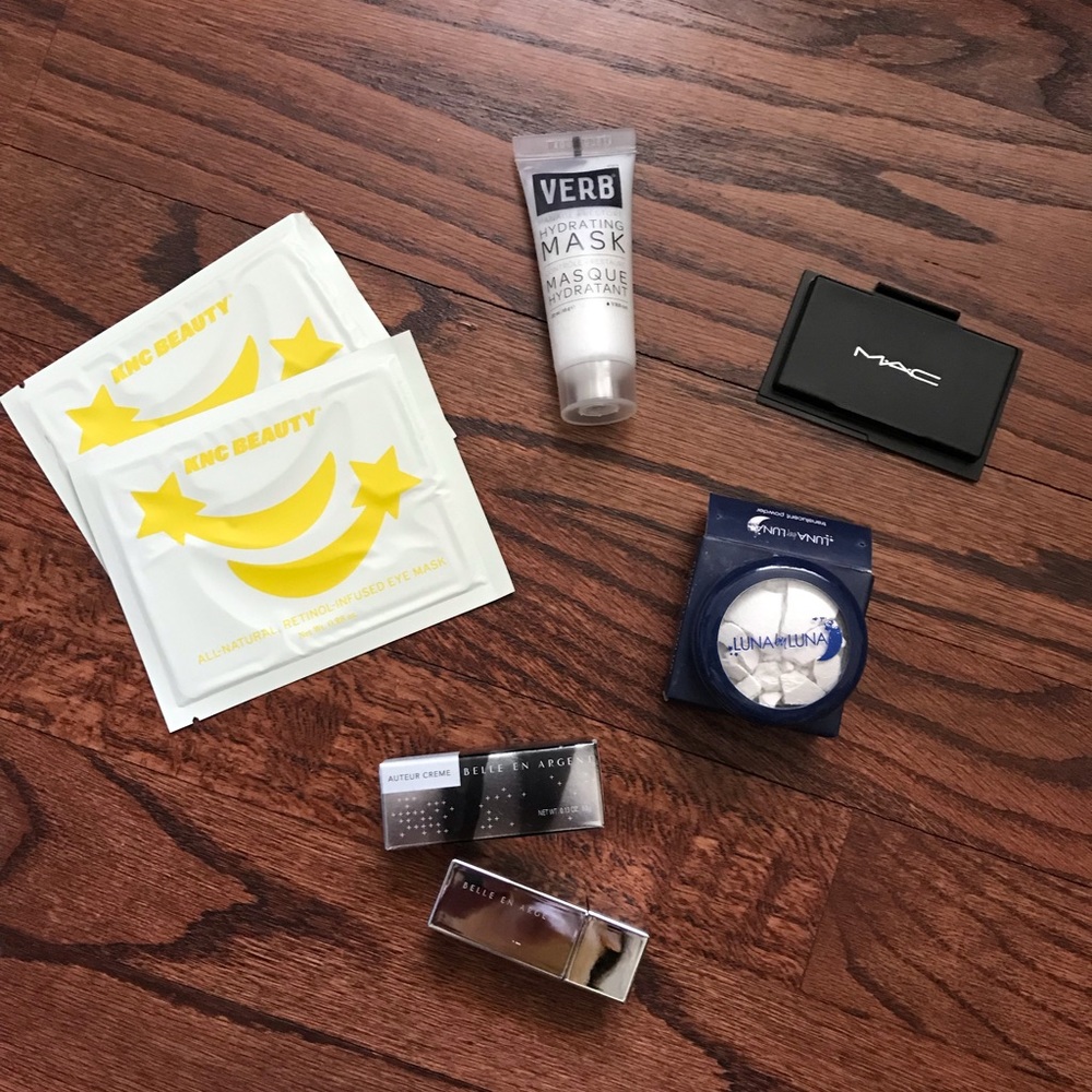 Makeup bundle